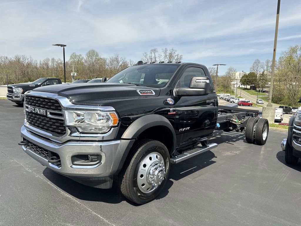 New 2024 RAM 5500 SLT w/ Quick Order Package 2YG SLT AWD/4WD image 5