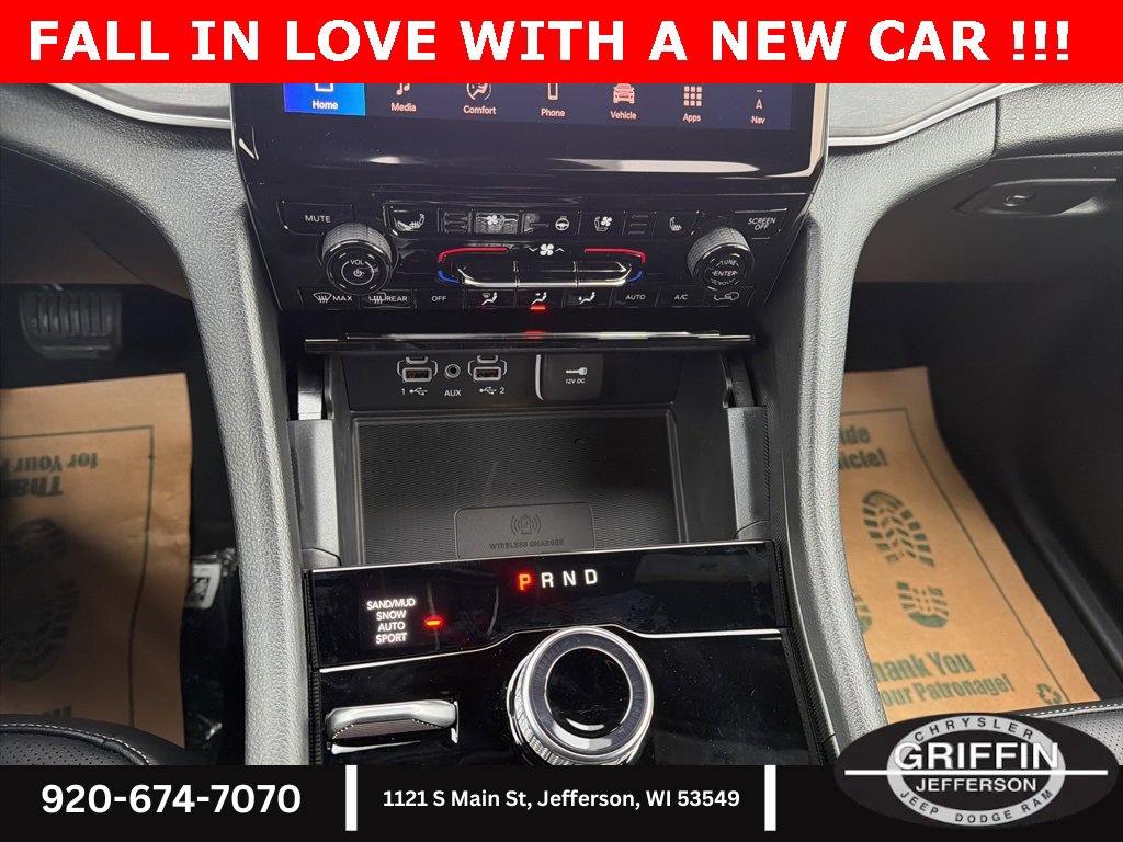 New 2025 Jeep Grand Cherokee L Limited w/ Luxury Tech Group II image 26