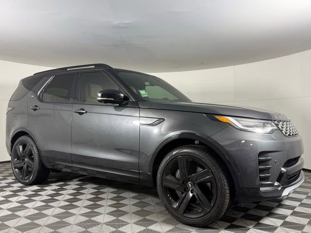 New 2026 Land Rover Discovery Limited Edition image 10