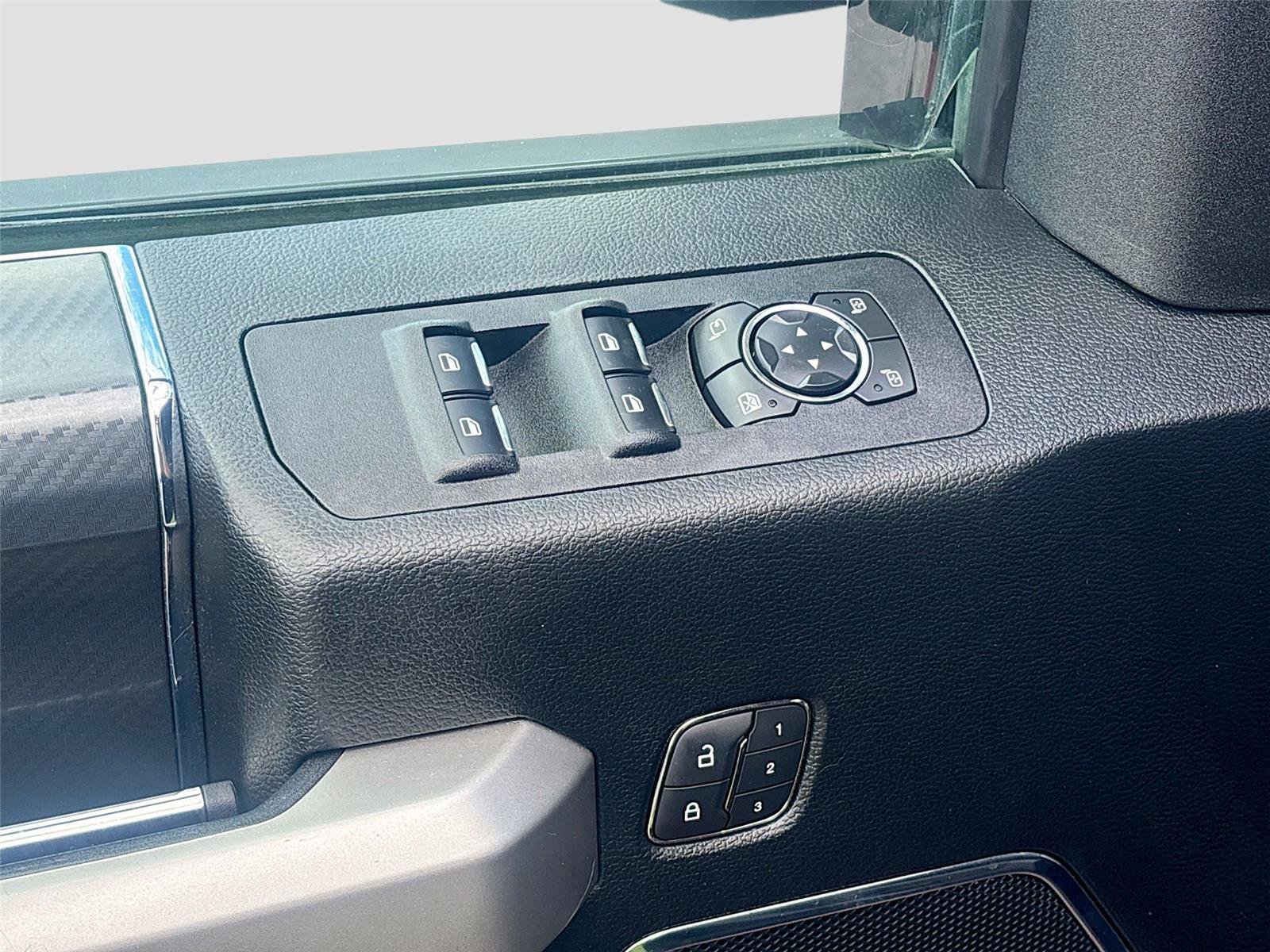 Used 2019 Ford F150 Lariat w/ Equipment Group 502A Luxury image 18