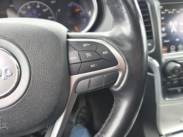 Used 2018 Jeep Grand Cherokee Limited AWD/4WD image 17