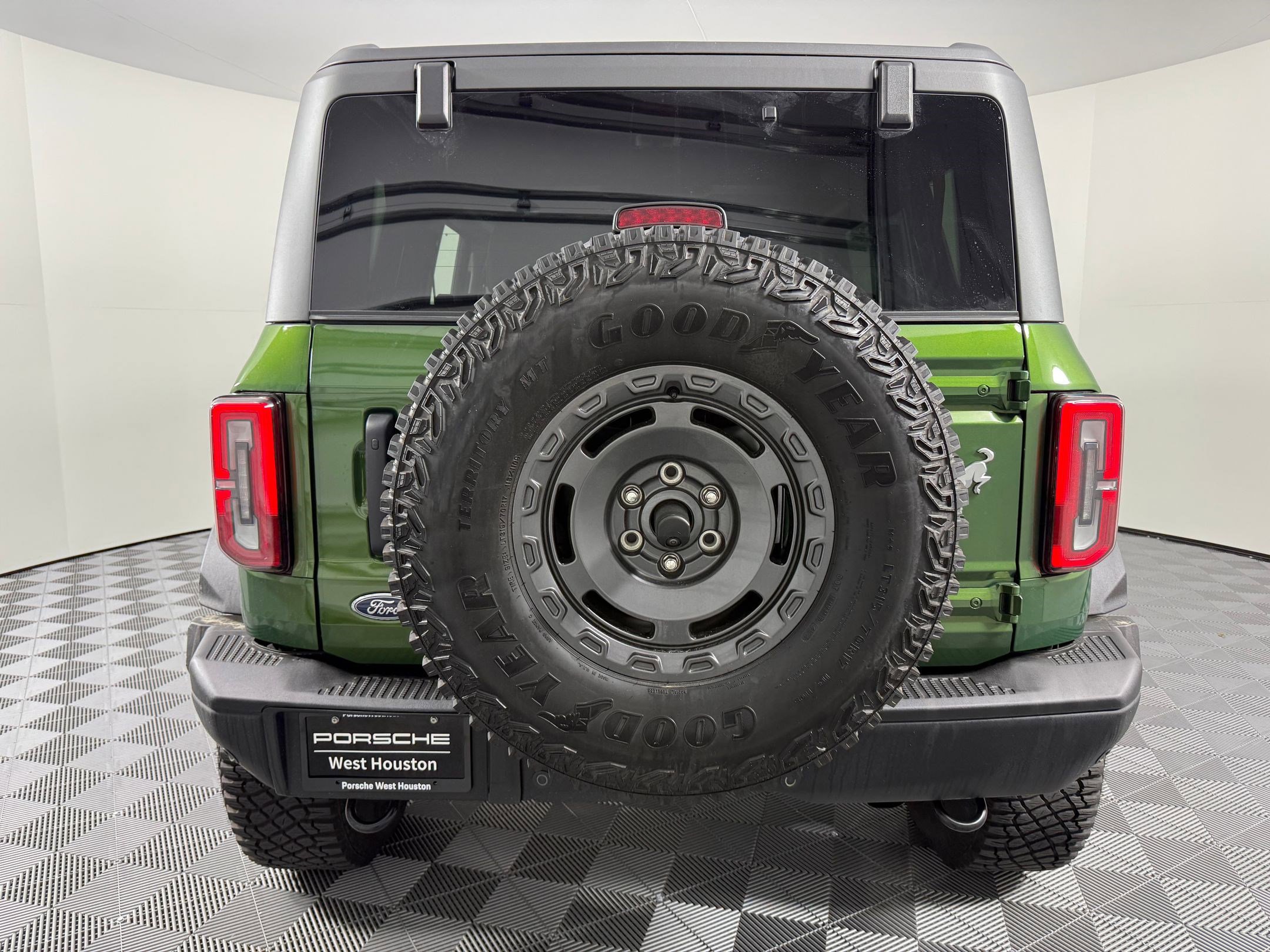 Used 2024 Ford Bronco Badlands image 10