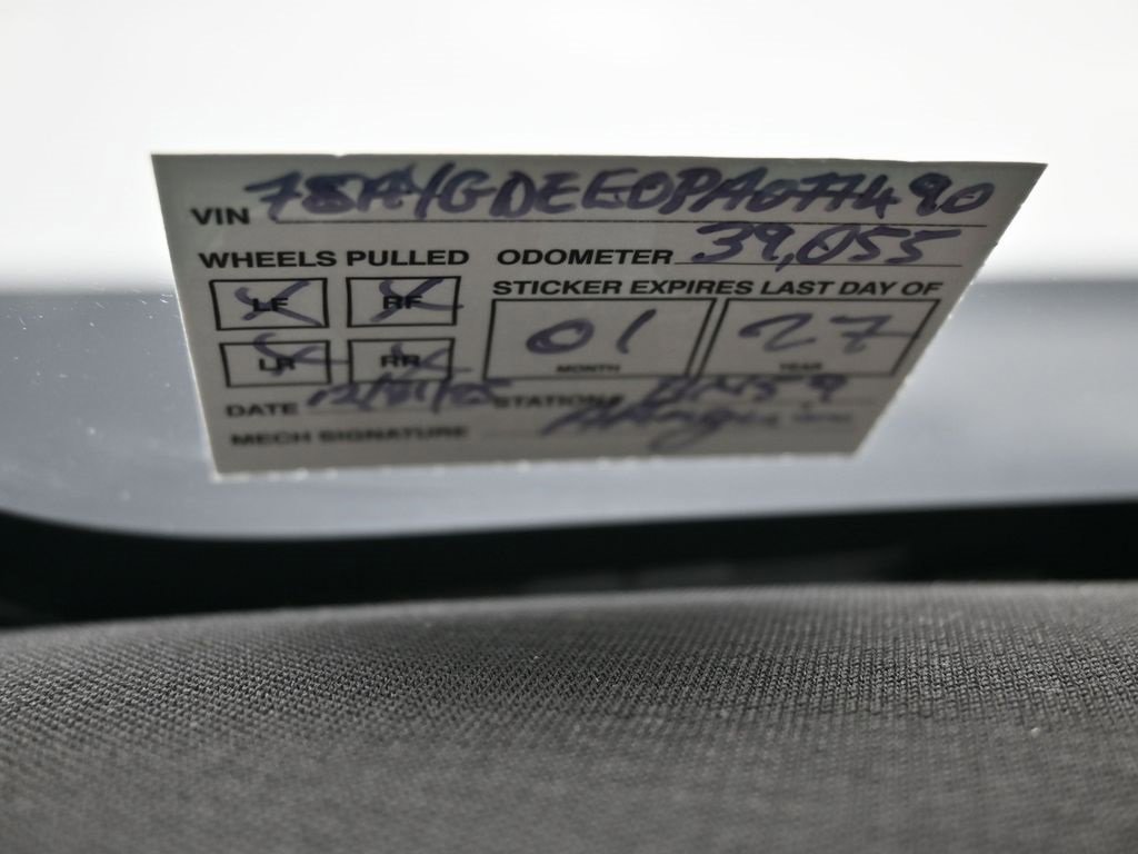 Used 2023 Tesla Model Y Long Range image 9