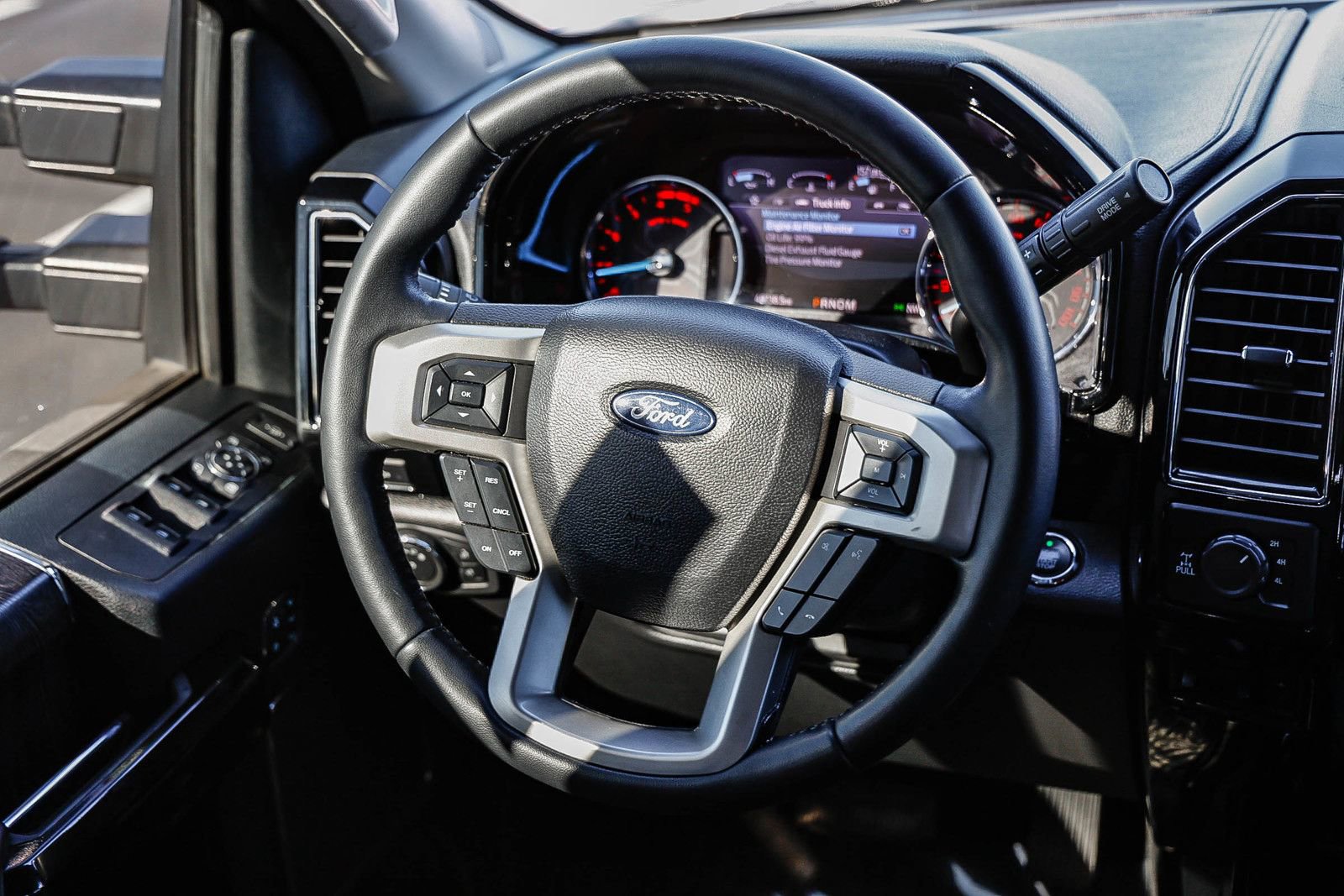 Used 2021 Ford F250 Lariat w/ Lariat Ultimate Package image 14