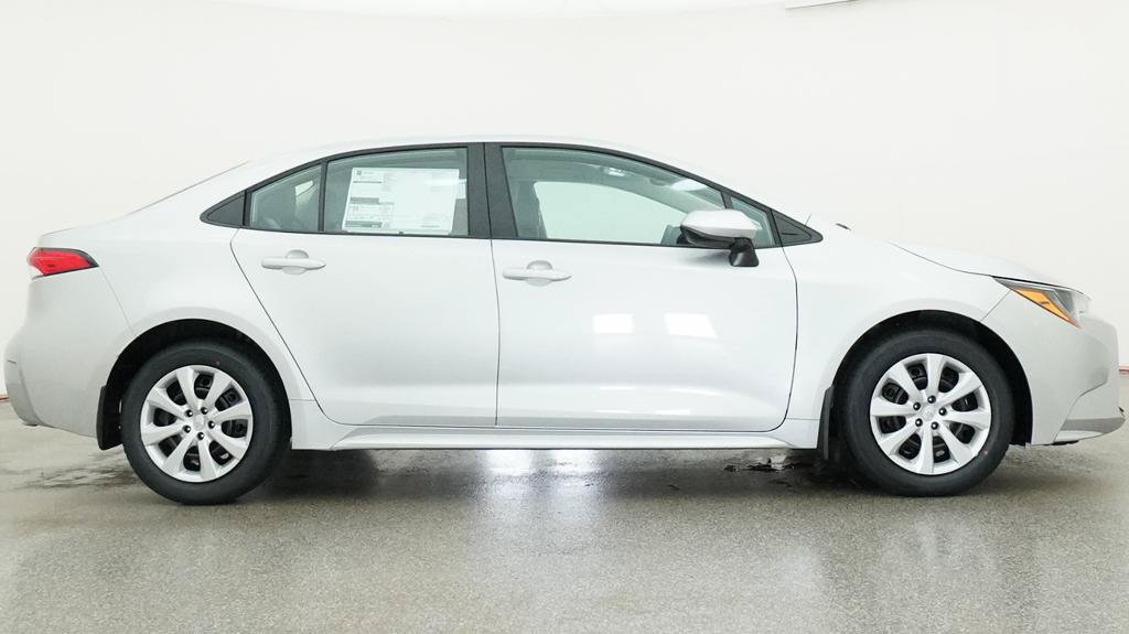New 2027 Toyota Corolla LE FWD image 30