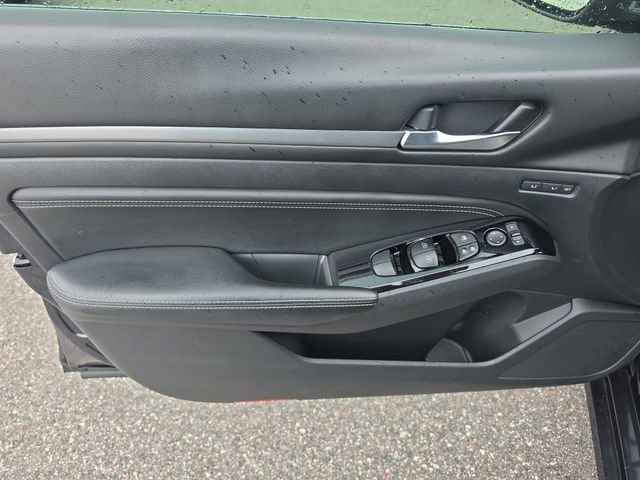 Used 2020 Nissan Altima 2.5 Platinum FWD image 14