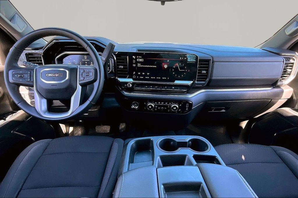 Used 2024 GMC Sierra 1500 Elevation image 7
