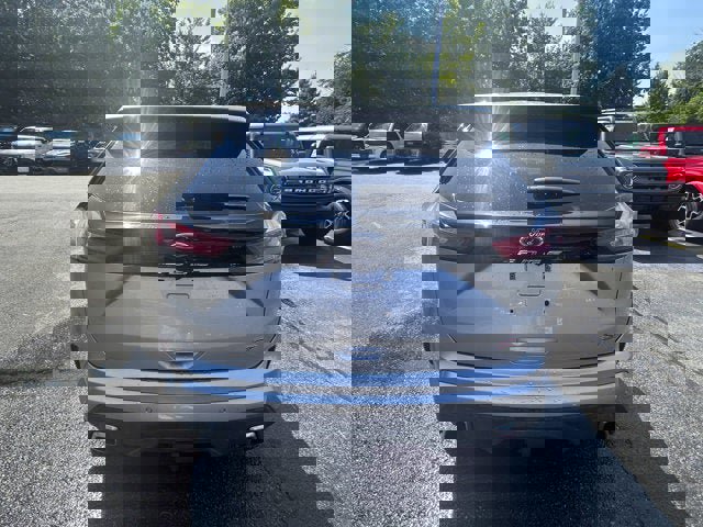 Used 2022 Ford Edge ST w/ Equipment Group 401A image 6