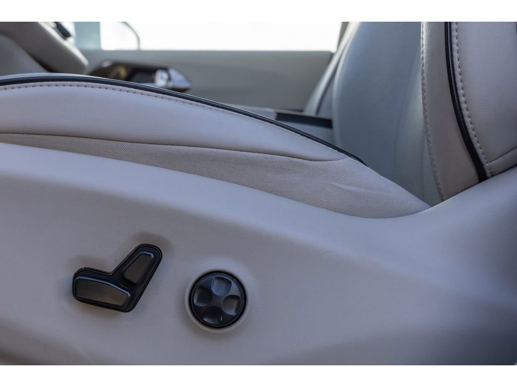 Used 2021 Chrysler Pacifica Limited w/ Premium & Safety Sphere Group image 18