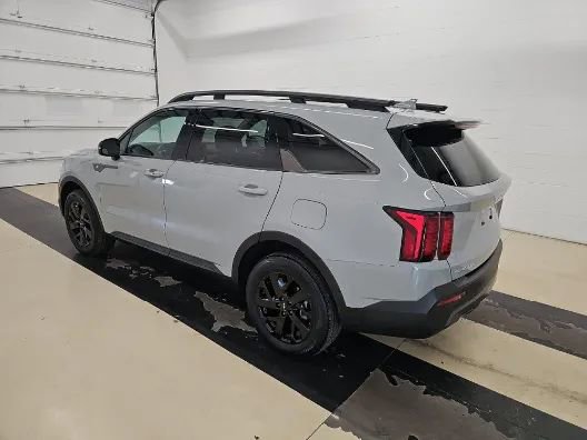 Used 2023 Kia Sorento S w/ Panoramic Sunroof Package AWD/4WD image 6