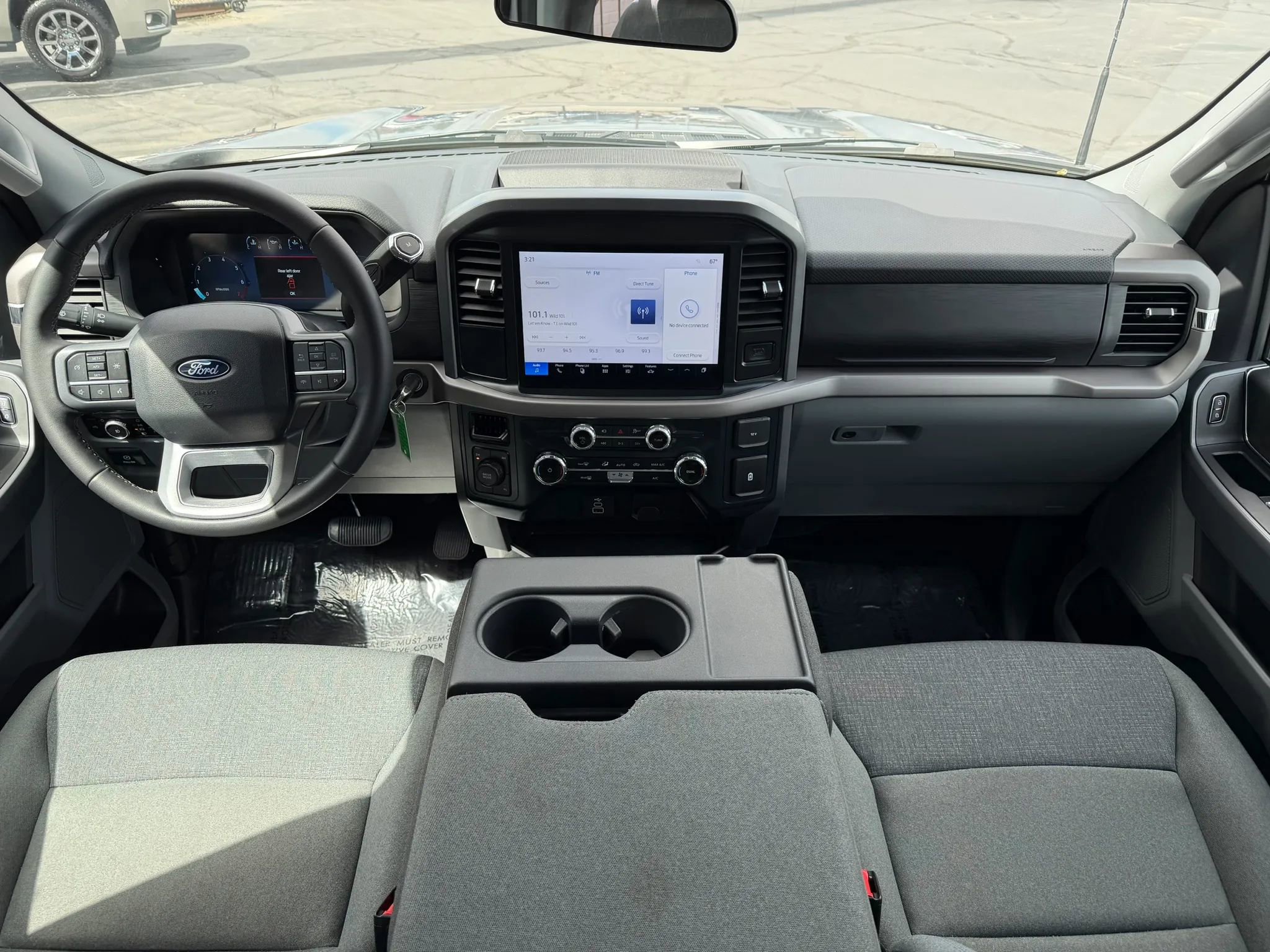 Used 2025 Ford F150 XLT w/ Equipment Group 301A Standard AWD/4WD image 21