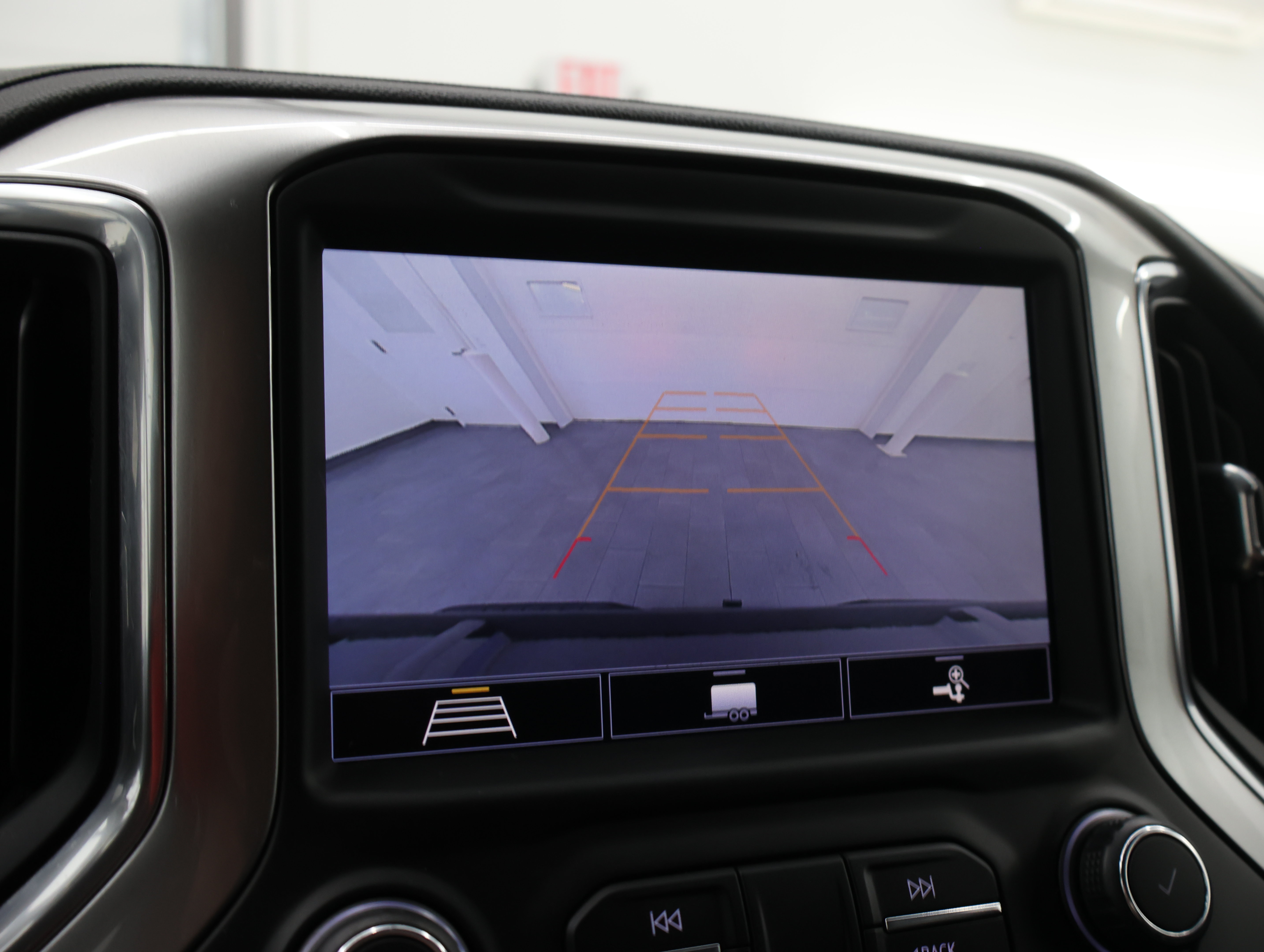 Used 2020 Chevrolet Silverado 1500 LT Trail Boss AWD/4WD image 16