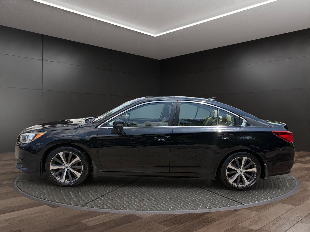Used 2017 Subaru Legacy 2.5i Limited AWD/4WD image 5