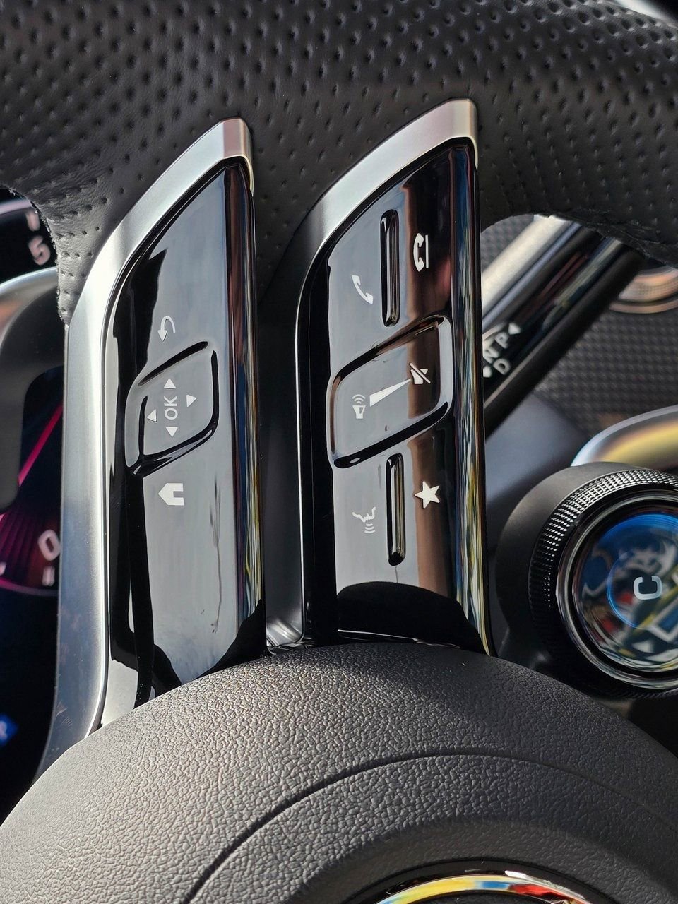 New 2026 Mercedes-Benz GLC 43 AMG 4MATIC image 25