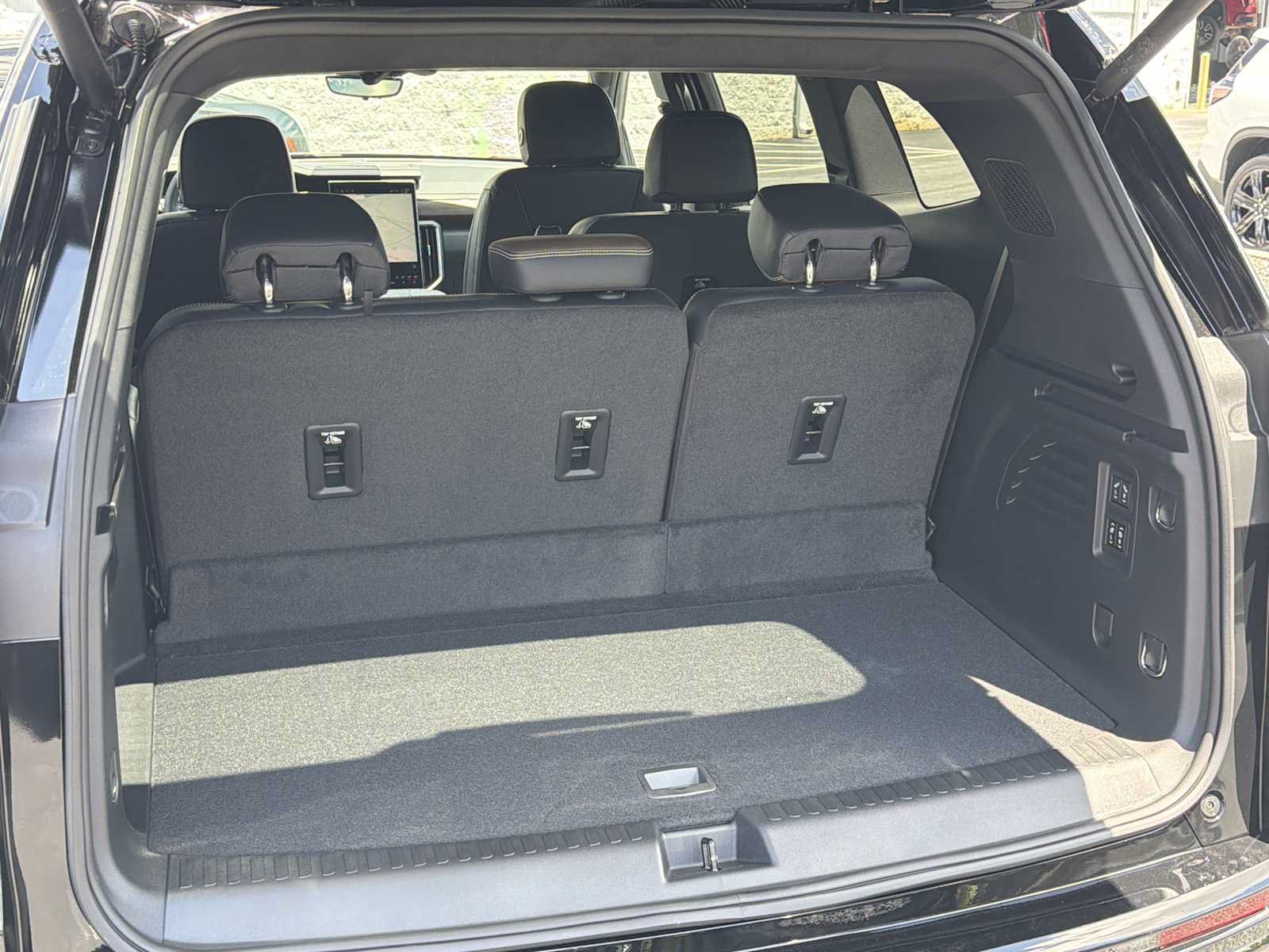 New 2026 GMC Acadia Denali Ultimate FWD image 26