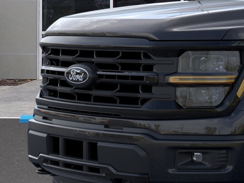 New 2026 Ford F150 XLT w/ XLT Black Appearance Package AWD/4WD image 17
