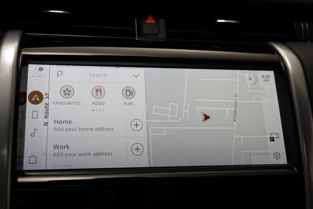 Used 2022 Land Rover Discovery Sport SE image 9