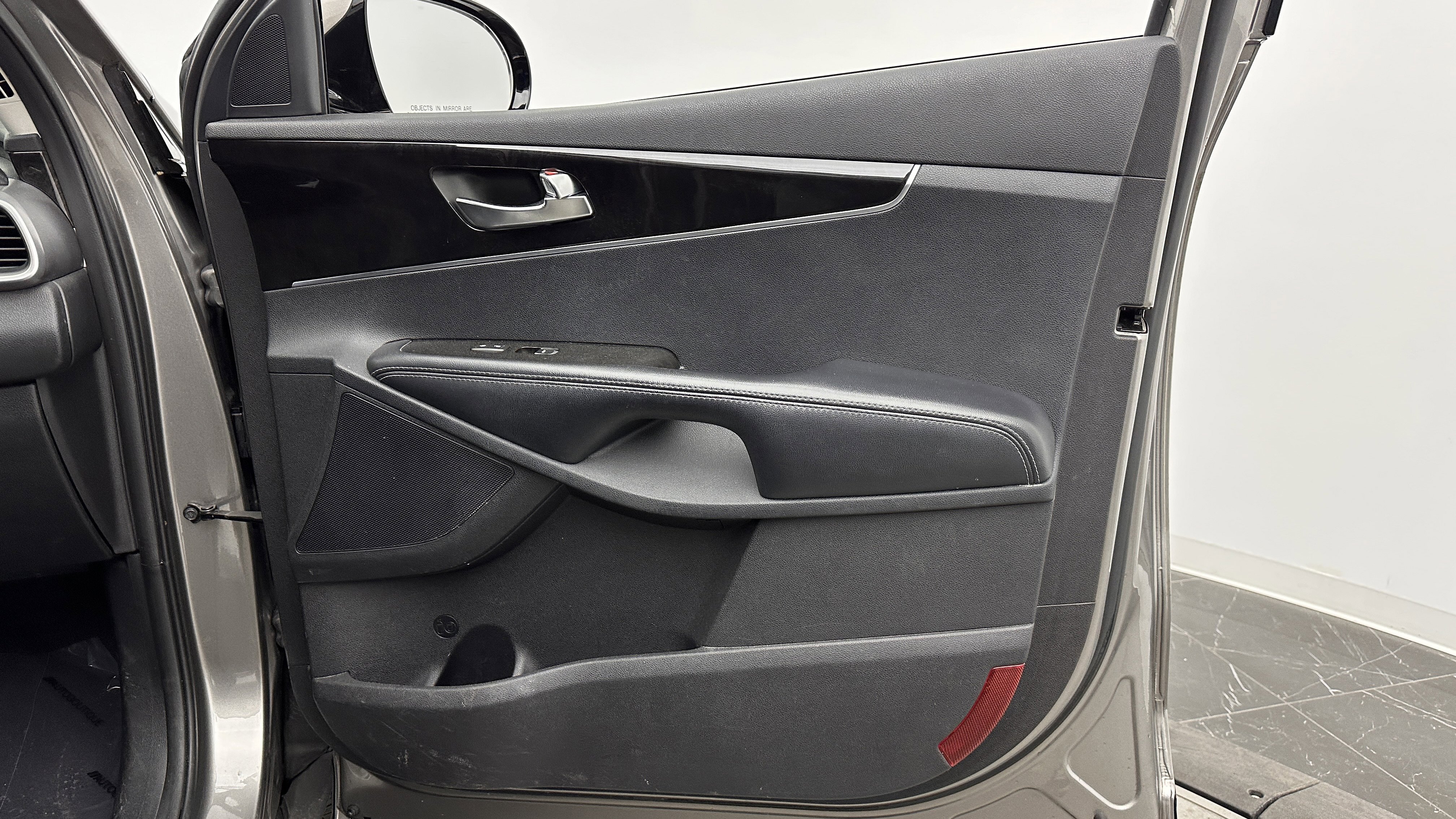 Used 2016 Kia Sorento LX image 29