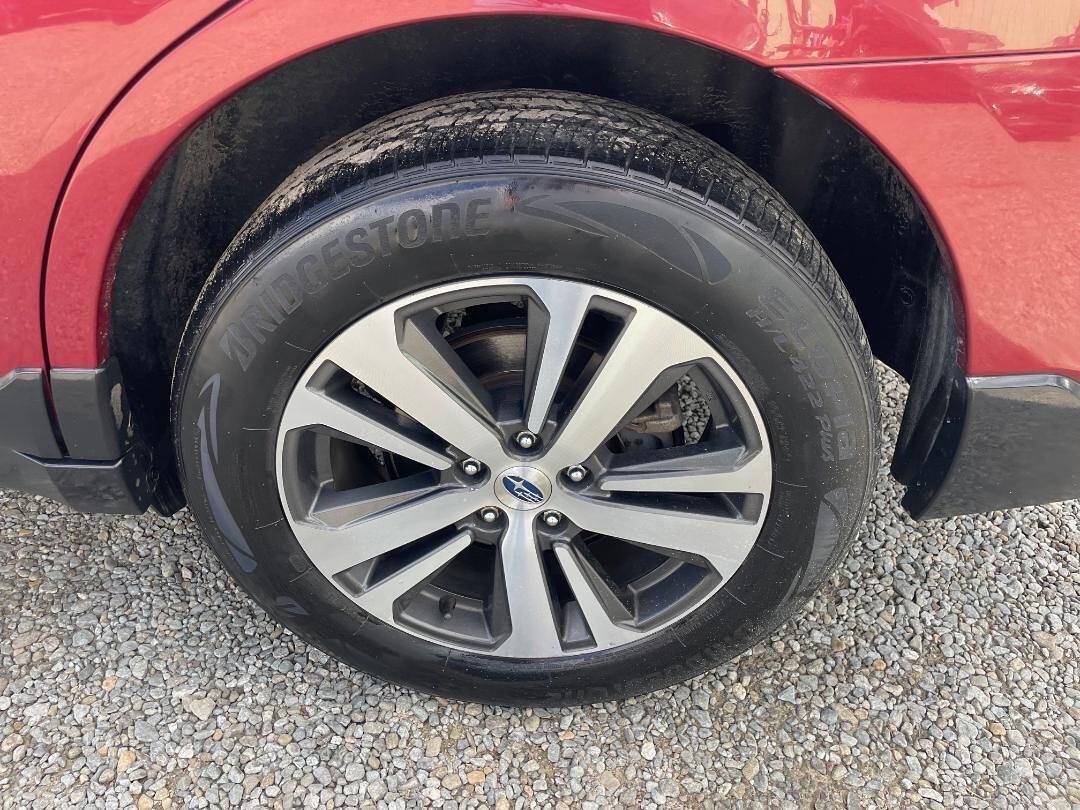 Used 2019 Subaru Outback 3.6R Limited AWD/4WD image 29