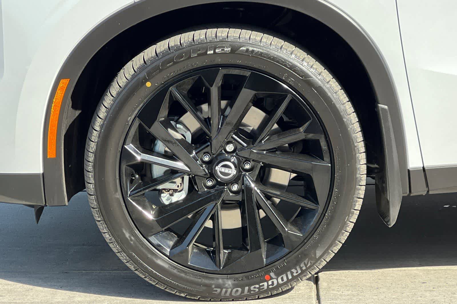 New 2026 Nissan Rogue SL AWD/4WD image 37