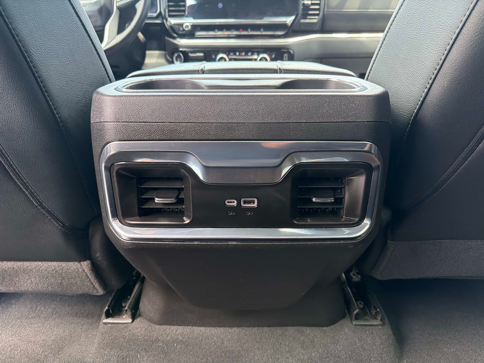 Used 2024 GMC Sierra 1500 Elevation w/ Preferred Package AWD/4WD image 29