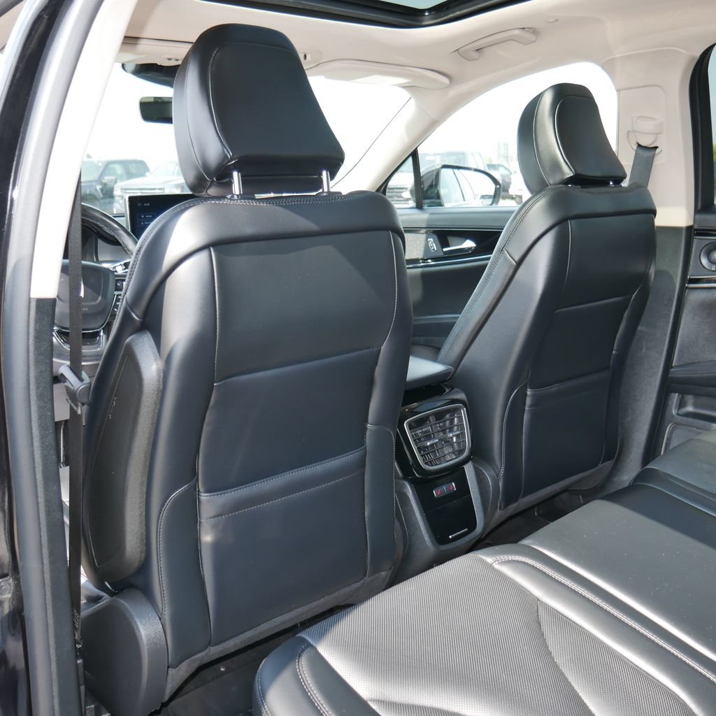 Used 2023 Lincoln Nautilus Reserve w/ Monochromatic Package AWD/4WD image 23