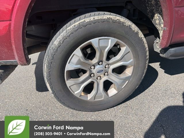 Used 2016 Ford F150 Platinum w/ Equipment Group 701A Luxury image 10