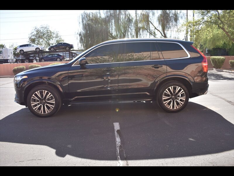 Used 2021 Volvo XC90 T5 Momentum AWD/4WD image 4