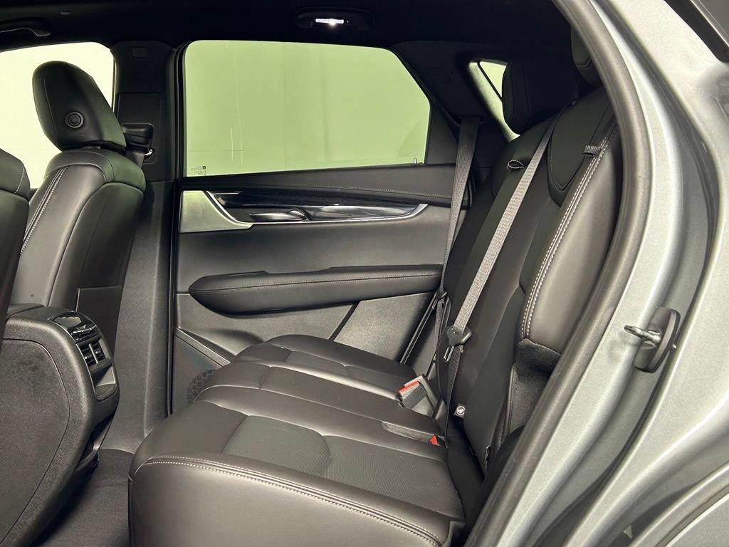 Used 2023 Cadillac XT5 Premium Luxury AWD/4WD image 17