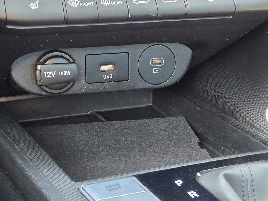 Certified 2024 Hyundai Elantra SEL w/ Convenience Package FWD image 37