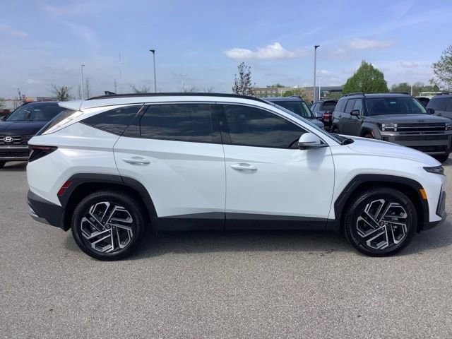 Used 2025 Hyundai Tucson Limited image 4