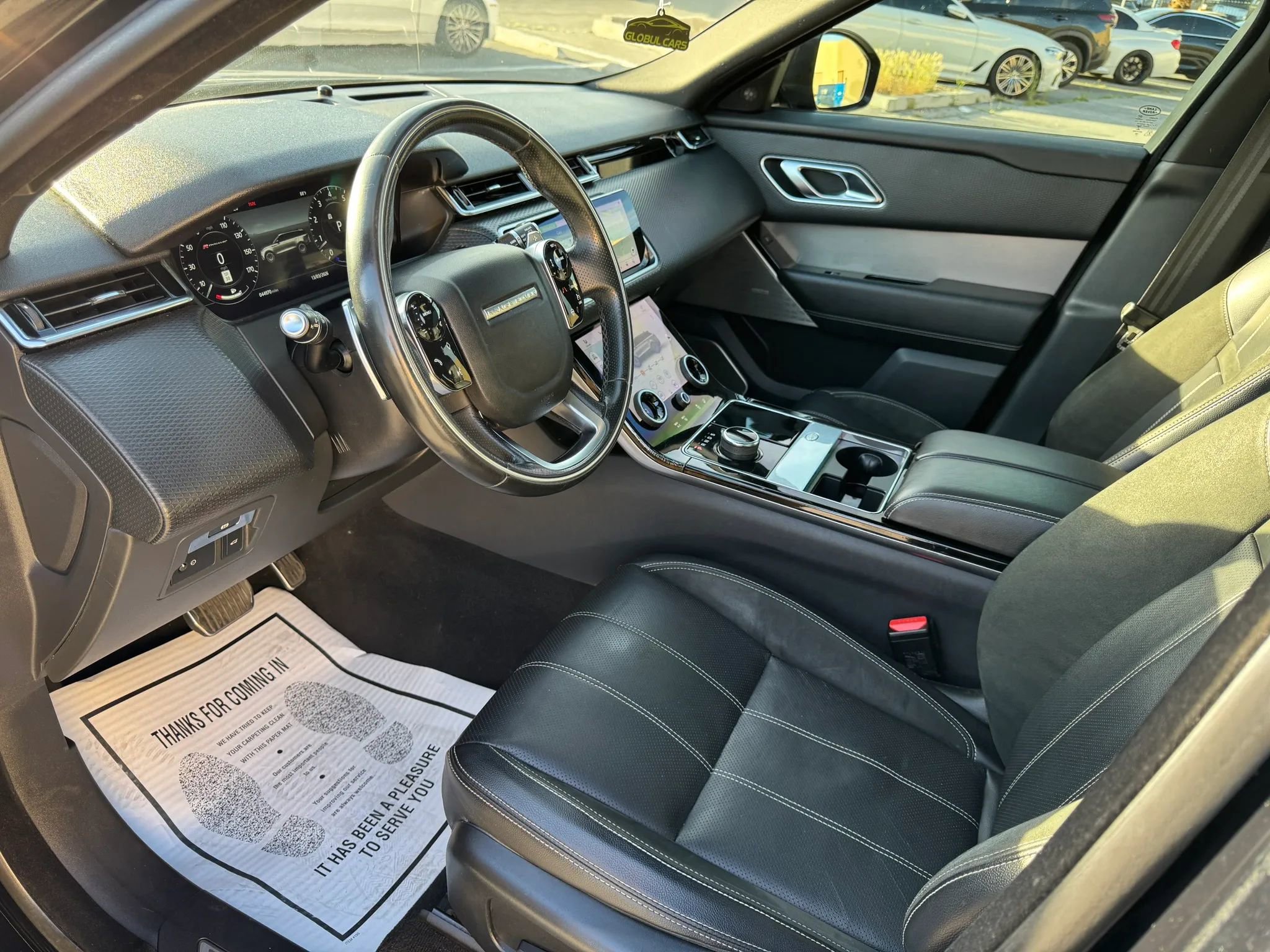 Used 2019 Land Rover Range Rover Velar R-Dynamic SE AWD/4WD image 11