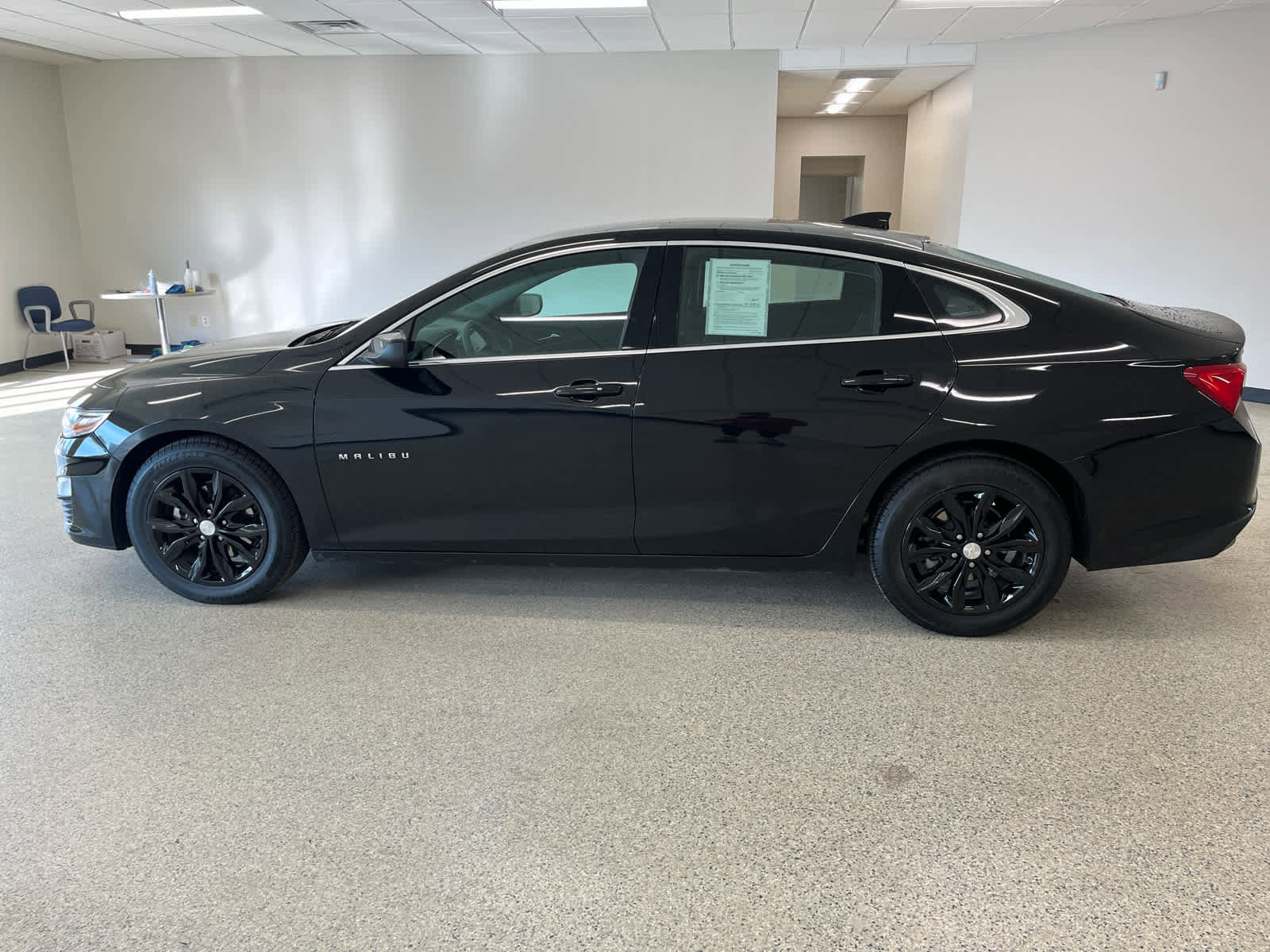 Used 2024 Chevrolet Malibu LT FWD image 13