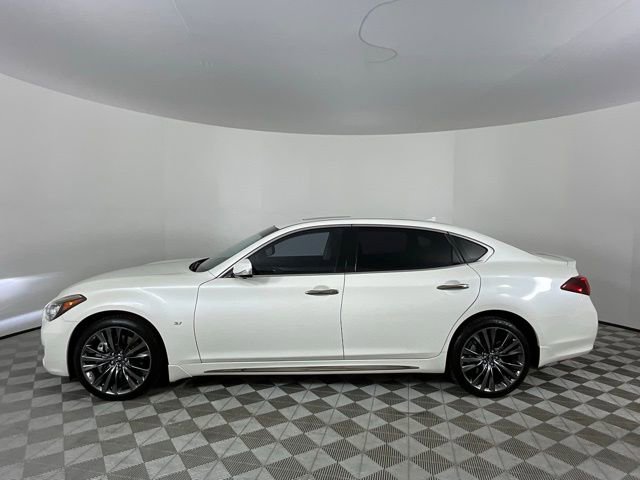 Used 2018 INFINITI Q70 L 3.7 image 8