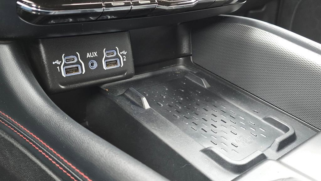 Used 2025 Dodge Durango R/T image 35