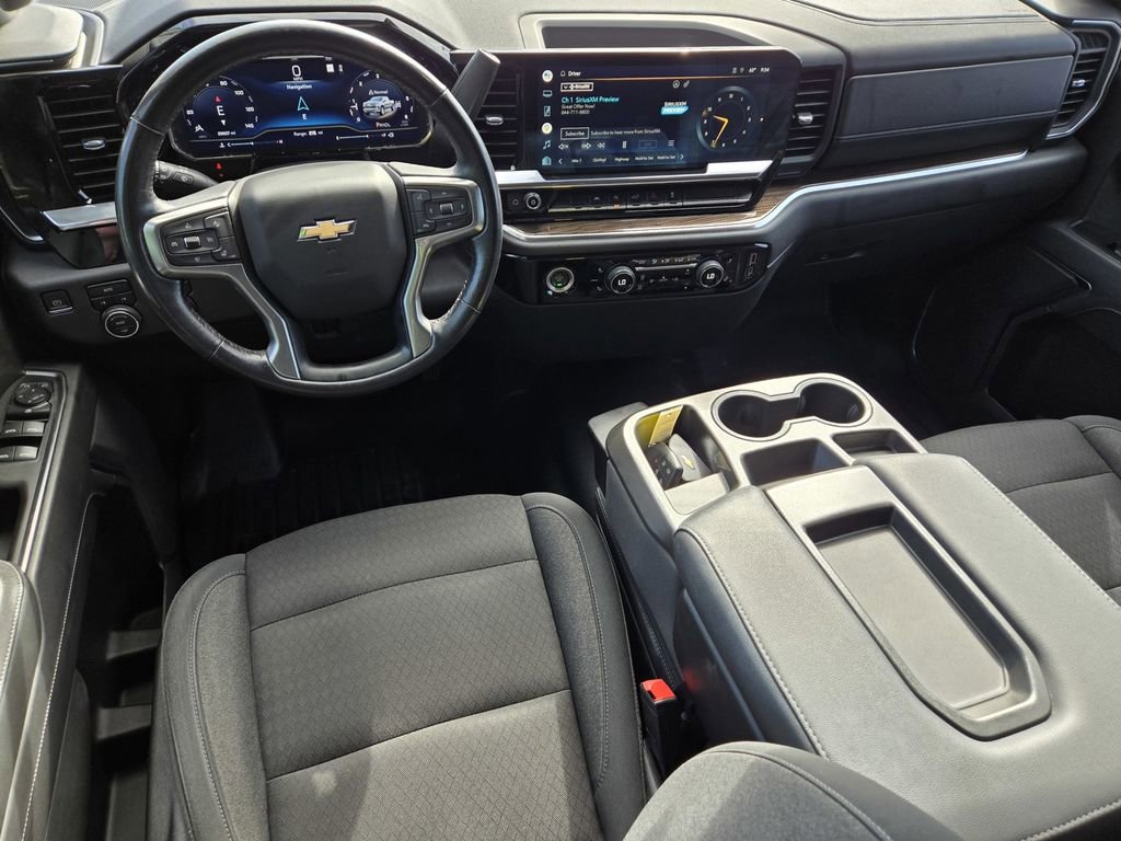 Used 2022 Chevrolet Silverado 1500 LT AWD/4WD image 12
