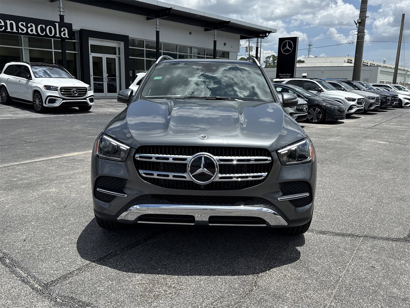 New 2025 Mercedes-Benz GLE 450e 4MATIC image 8