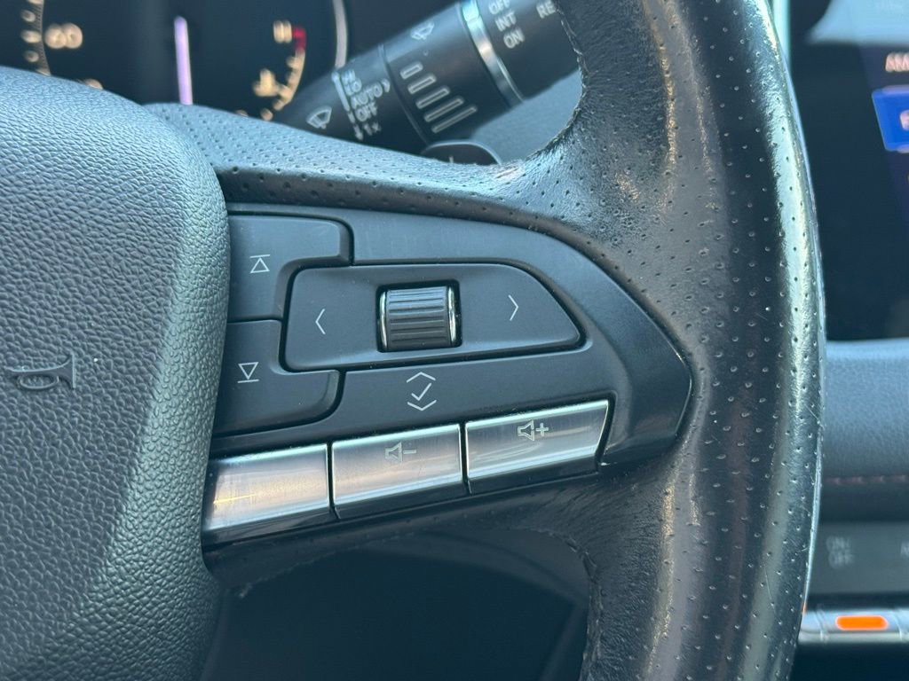 Used 2020 Cadillac XT4 Sport w/ Driver Awareness Package image 26