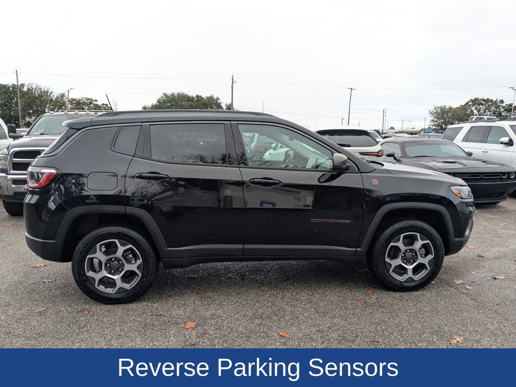 Used 2022 Jeep Compass Trailhawk image 3