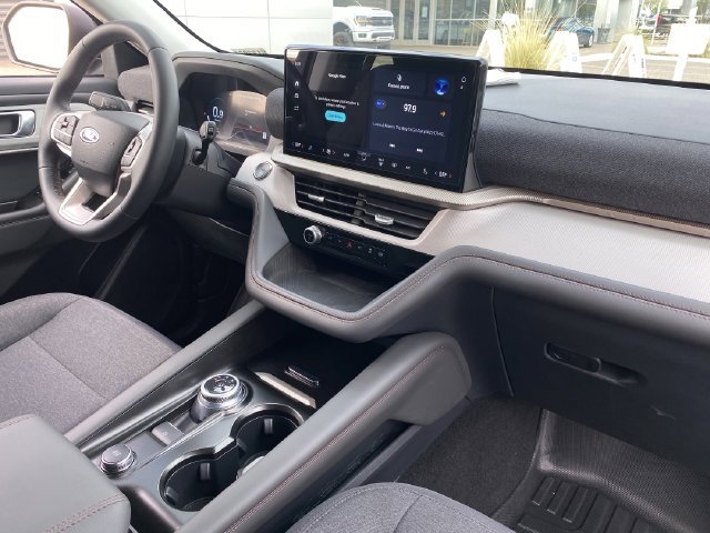 Certified 2025 Ford Explorer Active AWD/4WD image 14