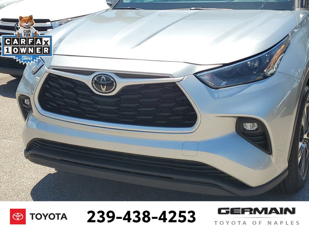 Used 2023 Toyota Highlander XLE FWD image 14