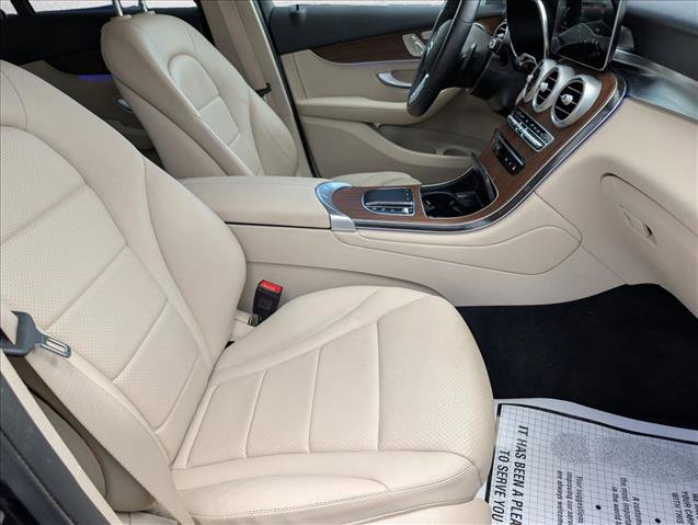 Used 2022 Mercedes-Benz GLC 300 4MATIC image 20