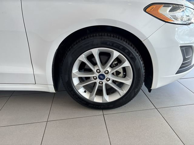 Used 2020 Ford Fusion SE FWD image 14