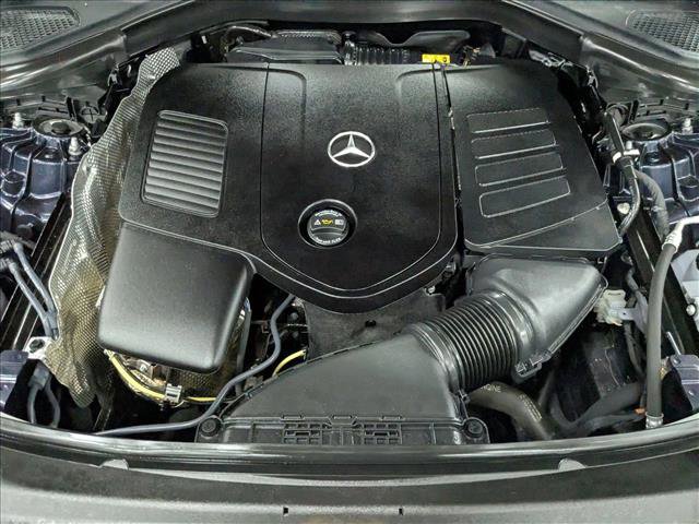 Used 2024 Mercedes-Benz GLC 300 4MATIC image 23