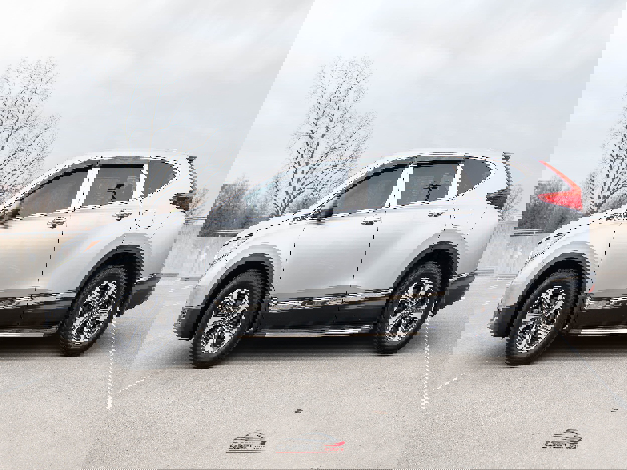 Used 2019 Honda CR-V LX image 4