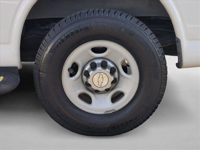 Used 2014 Chevrolet Express 3500 LT w/ LT Preferred Equipment Group RWD image 23