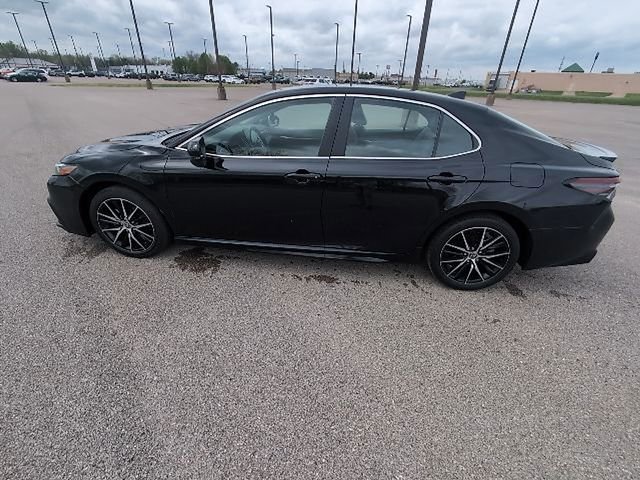 Certified 2024 Toyota Camry SE image 9
