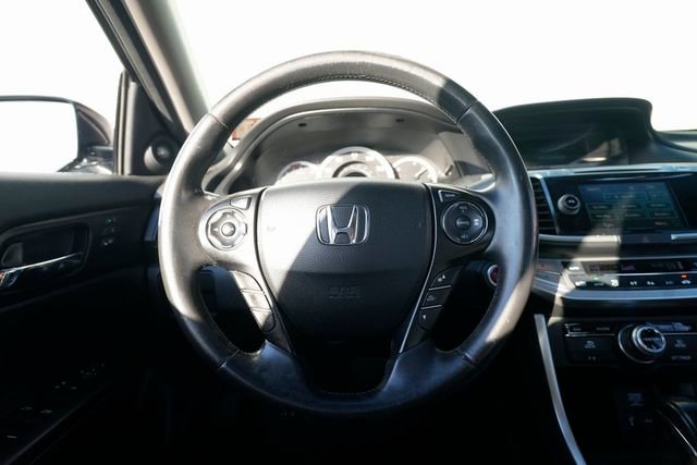 Used 2015 Honda Accord Touring image 42