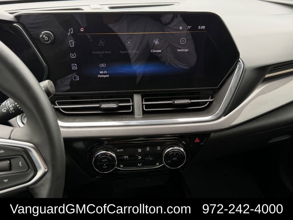 Used 2025 Chevrolet Trax ACTIV w/ Driver Confidence Package FWD image 18