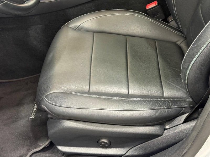 Used 2018 Mercedes-Benz E 400 4MATIC Sedan image 19